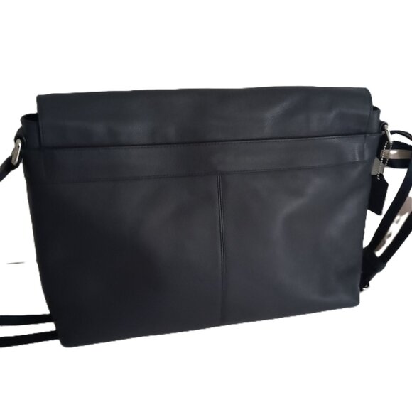 Coach Navy Blue Pebbled Charles Leather Messenger Bag F54792 Excellent Condition - Picture 3 of 15